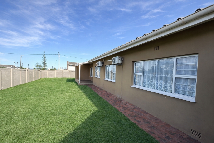 4 Bedroom Property for Sale in Gonubie Eastern Cape
